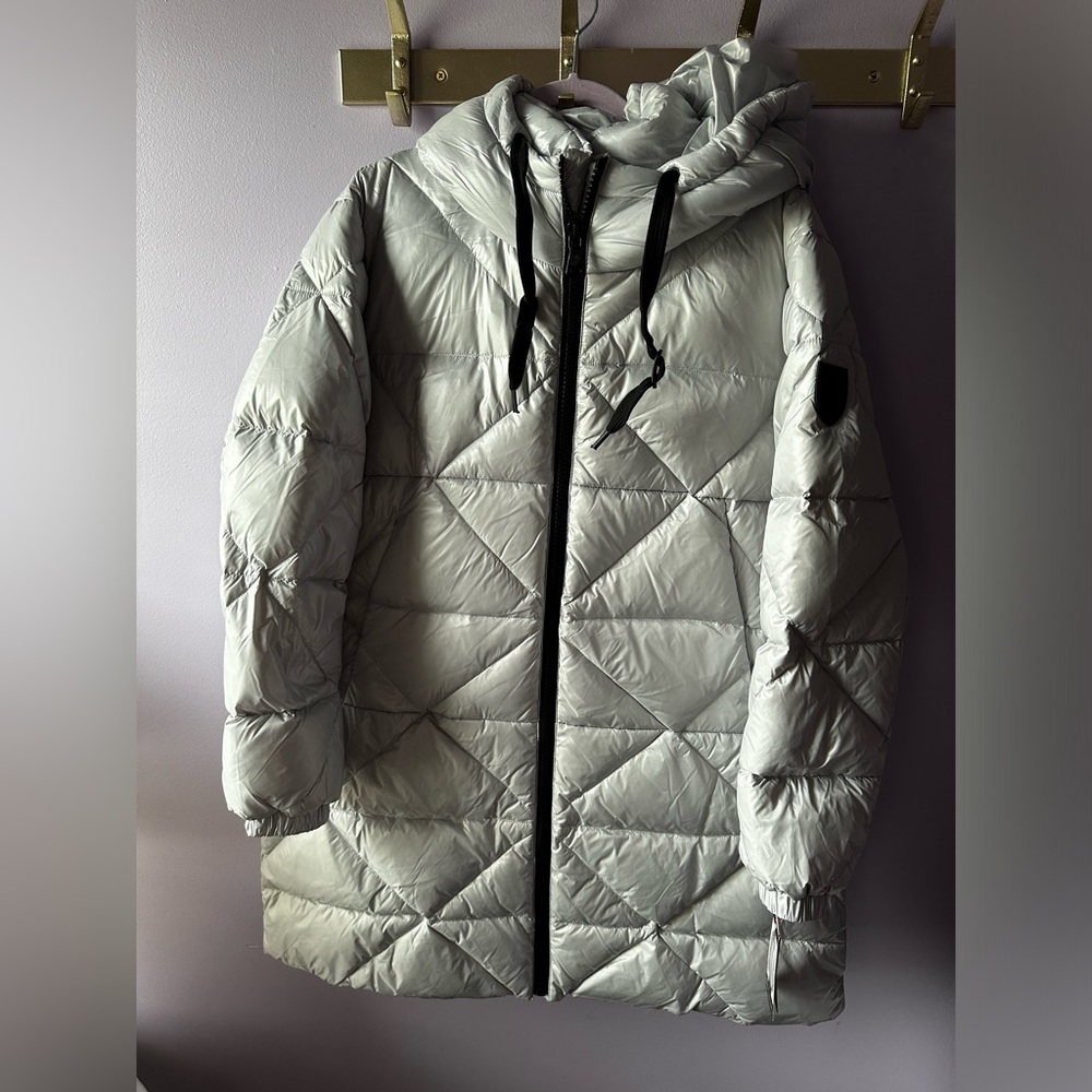 NWT Two by Vince Camuto Silver Down Blend Jacket Size XXL